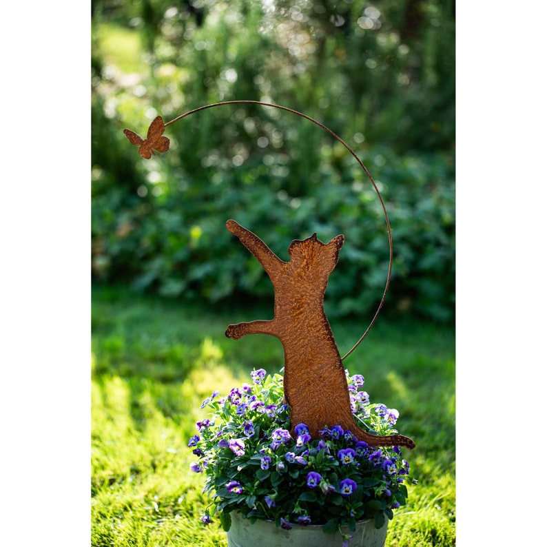 Piquet de jardin chat avec papillon métal patiné décoration de jardin piquet de jardin 50 cm rouillé décoration de jardin rouille naturelle piquet de lit image 1