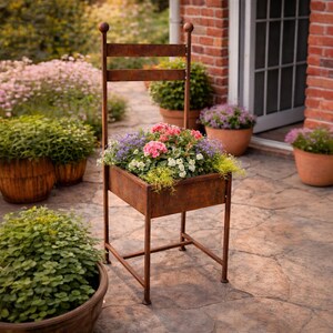 Planting chair, rust-colored, weathered steel, garden decoration, flower stand, planter, plant chair, garden decoration, flower pot, very solid