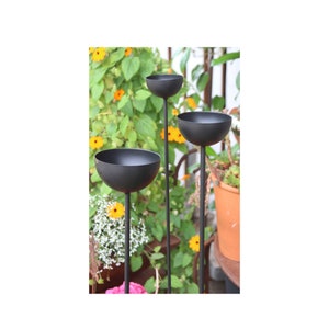 Lot de 3 piquets de jardin attrape-pluie, abreuvoirs d'insectes rouillés, décoration de jardin en métal, aspect patiné, piquet de lit rouillé, bouchon supérieur image 3