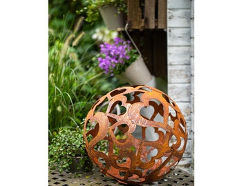 Lot de 2 boules de jardin en forme de cœur en métal rouille - Décoration de jardin patinée - 30 cm - Décoration de jardin en fer - Lot de 2 boules décoratives 30 + 40 cm