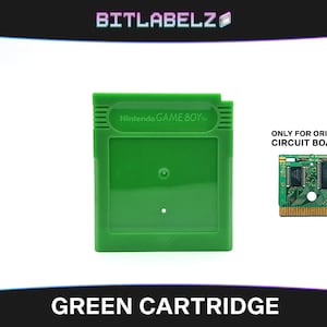 Op de afbeelding: Groene Game Boy-cartridgebehuizing met de tekst "Nintendo GAME BOY" aan de voorkant. De behuizing is ontworpen voor originele printplaten.