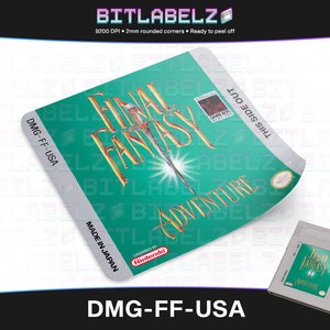 Peut inclure: Une étiquette de cartouche Game Boy verte et blanche pour Final Fantasy Adventure. L'étiquette comporte le texte "Final Fantasy Adventure" en police dorée avec une épée et une étoile. L'étiquette comporte également le texte "This Side Out" et "DMG-FF-USA".