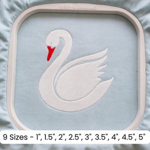 Elegant Swan Embroidery Design – Graceful Bird Outline Machine Embroidery in 9 Sizes – Modern Animal Pattern for Clothes, Towels & Decor