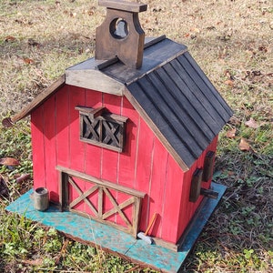 Red Barn Birdhouse