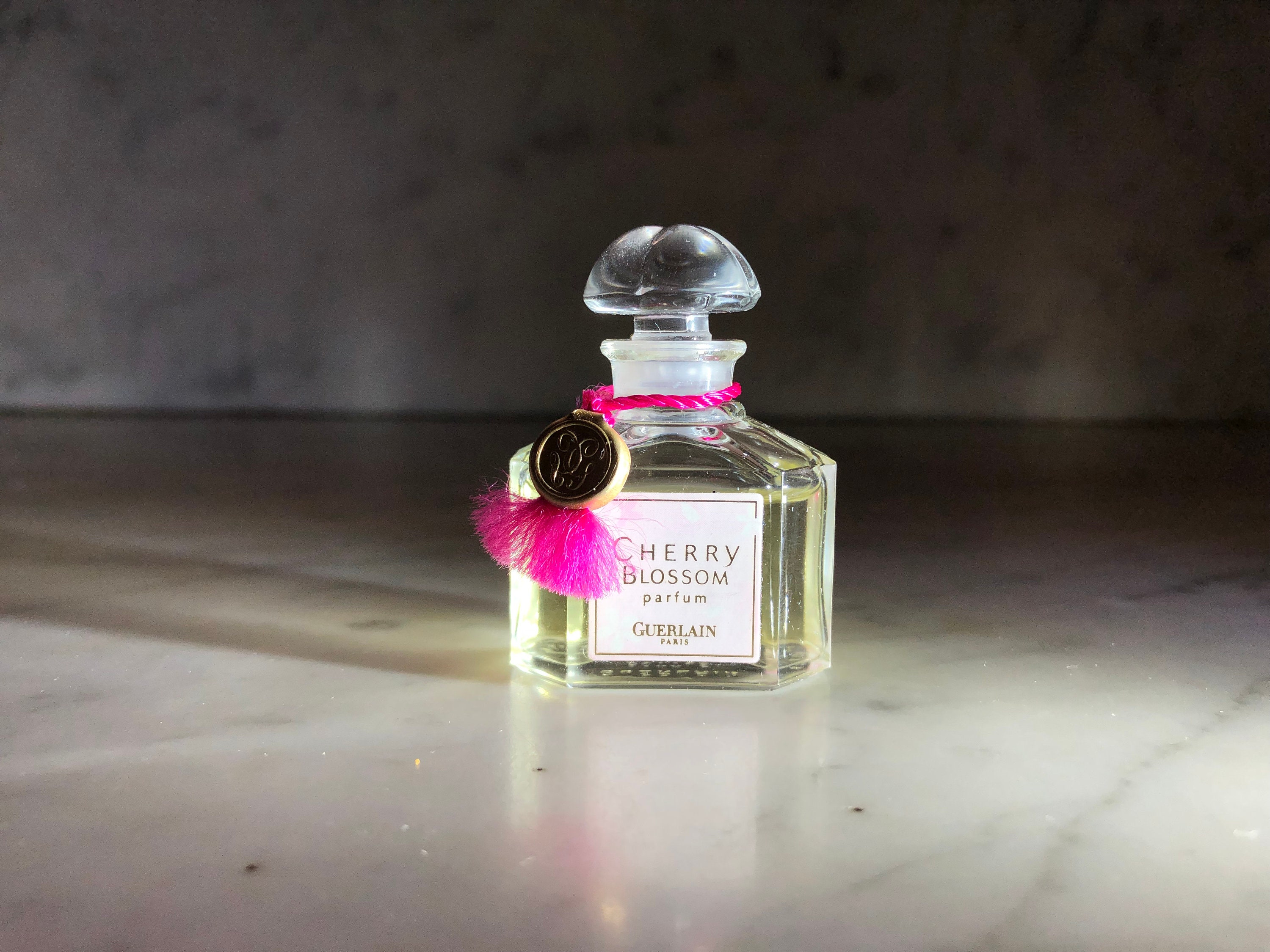 GUERLAIN CHERRY BLOSSOM パルファム 香水7.5ml Guerlain Cherry Blossom Extract 7.5ml - Etsy