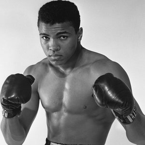 Muhammad Ali Painting • Chasing Dreams • Canvas print | Wall decoration living room, bedroom, office | Muhammad Ali Canvas