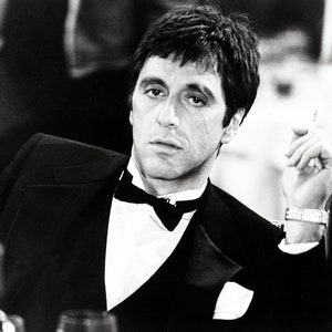 Pintura de Scarface • Tony Montana mirando • Impresión en lienzo | Decoración de pared para sala de estar, dormitorio, oficina | Lienzo de Scarface