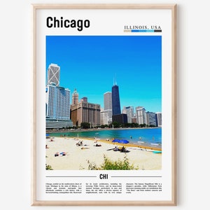Może przedstawiać: Kolorowe zdjęcie panoramy Chicago z widocznymi w tle wieżowcami miasta. Na pierwszym planie plaża z ludźmi relaksującymi się na piasku i w wodzie. Tekst "Chicago, Illinois, USA" jest wyświetlany w górnej części obrazu.