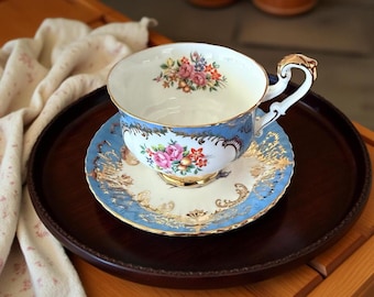 Queens by Churchill “couture Cockie” Rooster Earthenware Mug