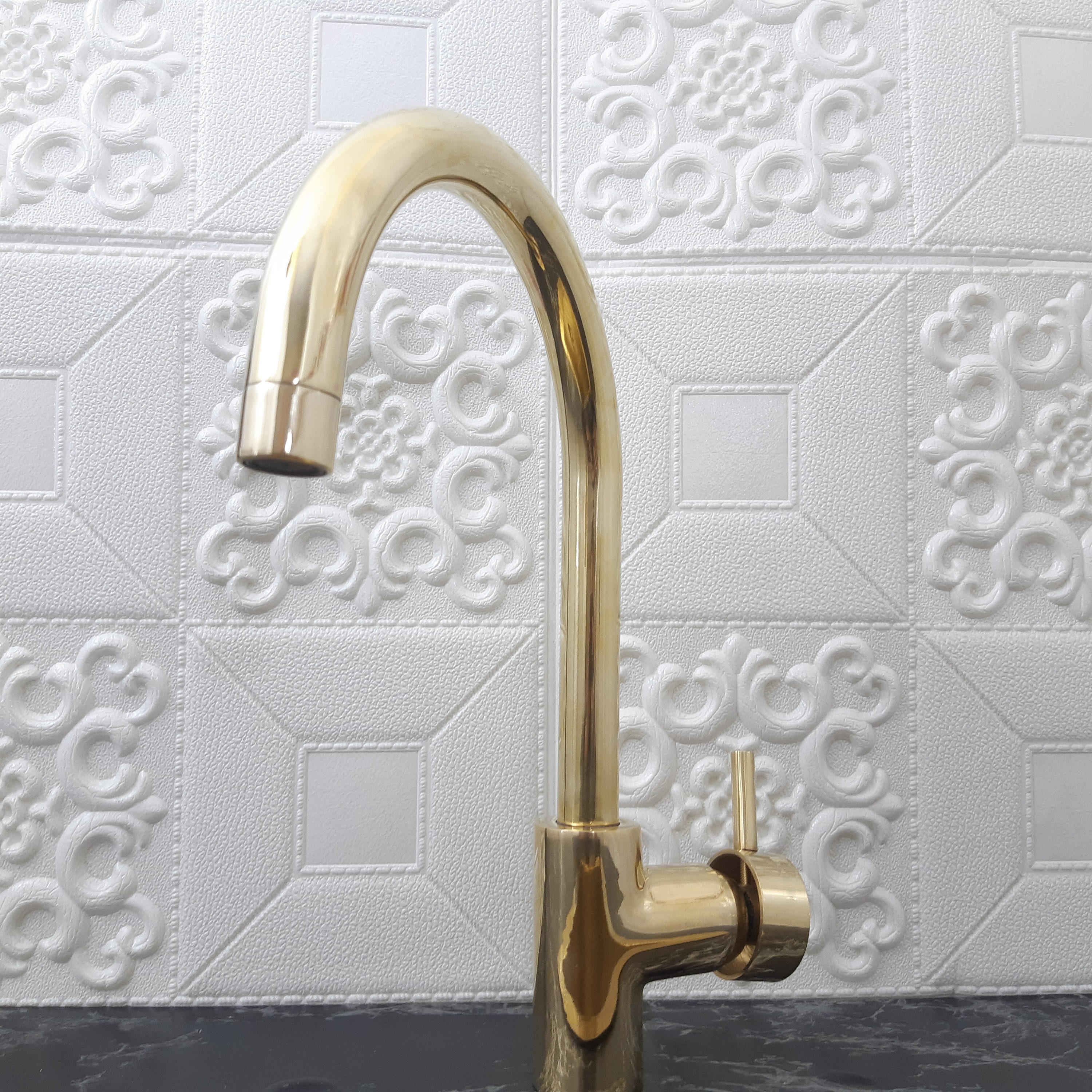 キッチンシンクの蛇口、ソリッド真鍮シングルハンドルキッチン蛇口 無塗装真鍮シングルホール蛇口 - シングルハンドルプルダウンキッチン