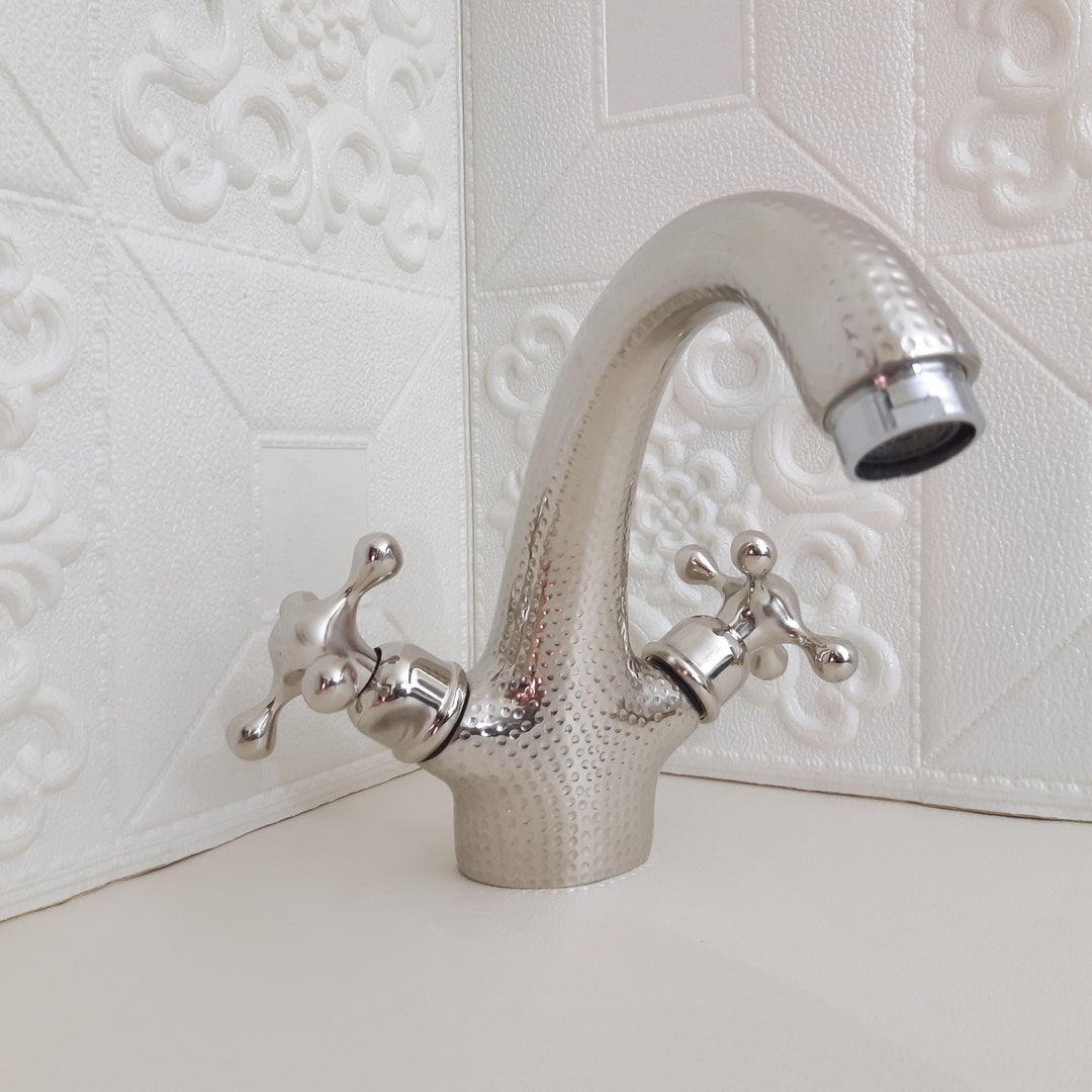 Bathroom Bronze Faucet Farmhouse Bathroom Faucet Engraved Bathroom Sink