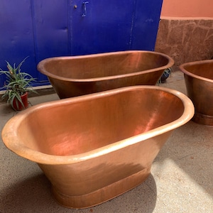 Handmade Copper Soaking Bathtub: Rustic Farmhouse Cold Plunge Tub