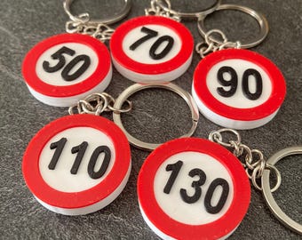 Speed limit sign keychain – Classic, Geek & Developer – 3D printed – Original gift