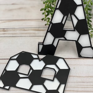 Camadas de alfabeto de futebol para letras 3D de A a Z, molde de corte, camadas SVG para letras 3D, Cricut e Silhouette, bola, letras 3D SVG