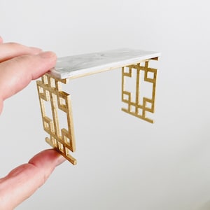 A side table modern style 1-12 scale,  Dollhouse, Diorama, miniature, dollhouse furniture, tiny furniture, roombox
