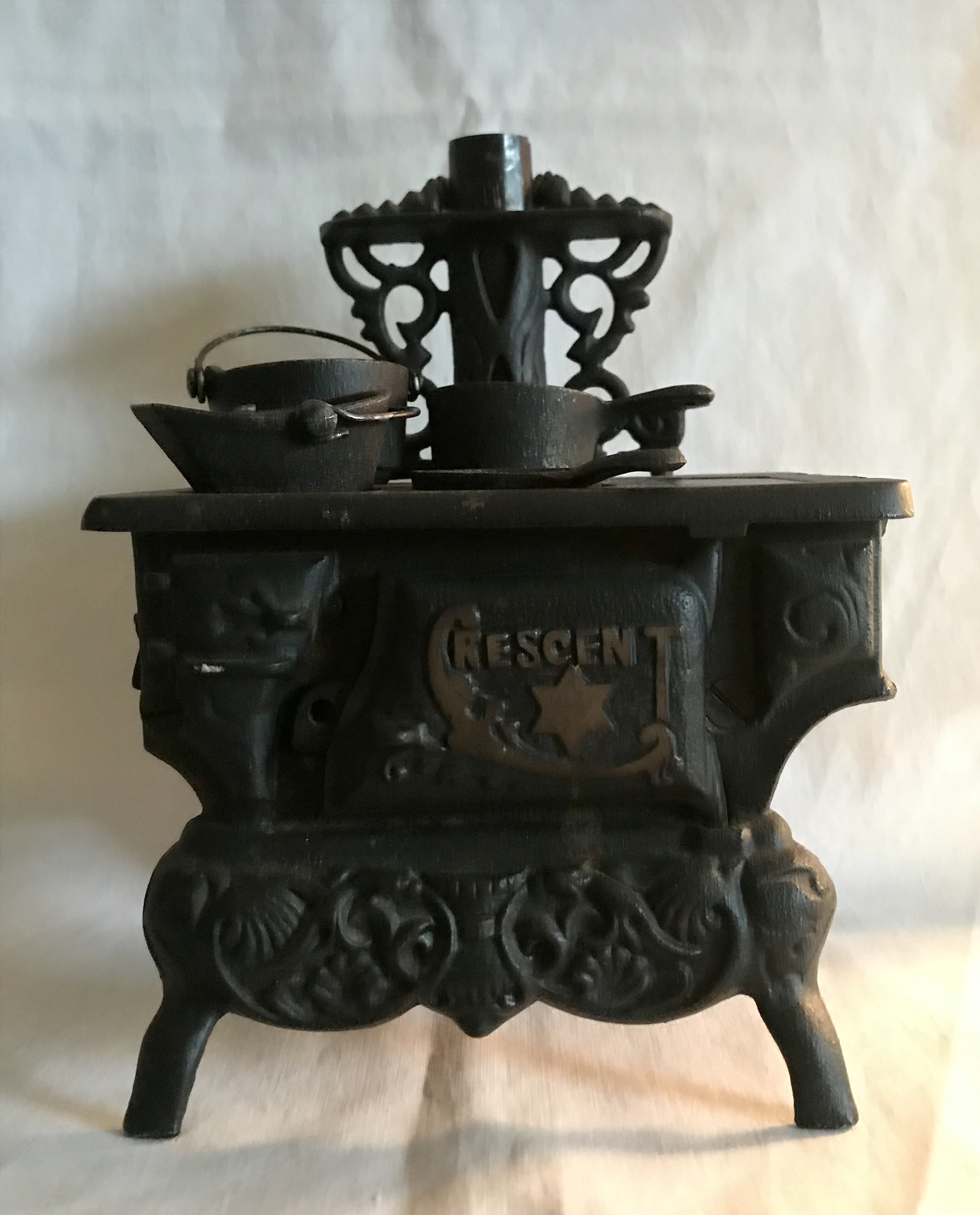 1930's Crescent Cast Iron Stove and Pot Set Miniature - Etsy