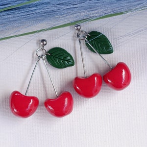 Realistische Kirsche Baumeln Ohrringe, Handgemachte Rote Kirsche Ohrringe, Dunkle Kirsche Ohrringe, Fimo Kirsche Schmuck, Obst Ohrringe