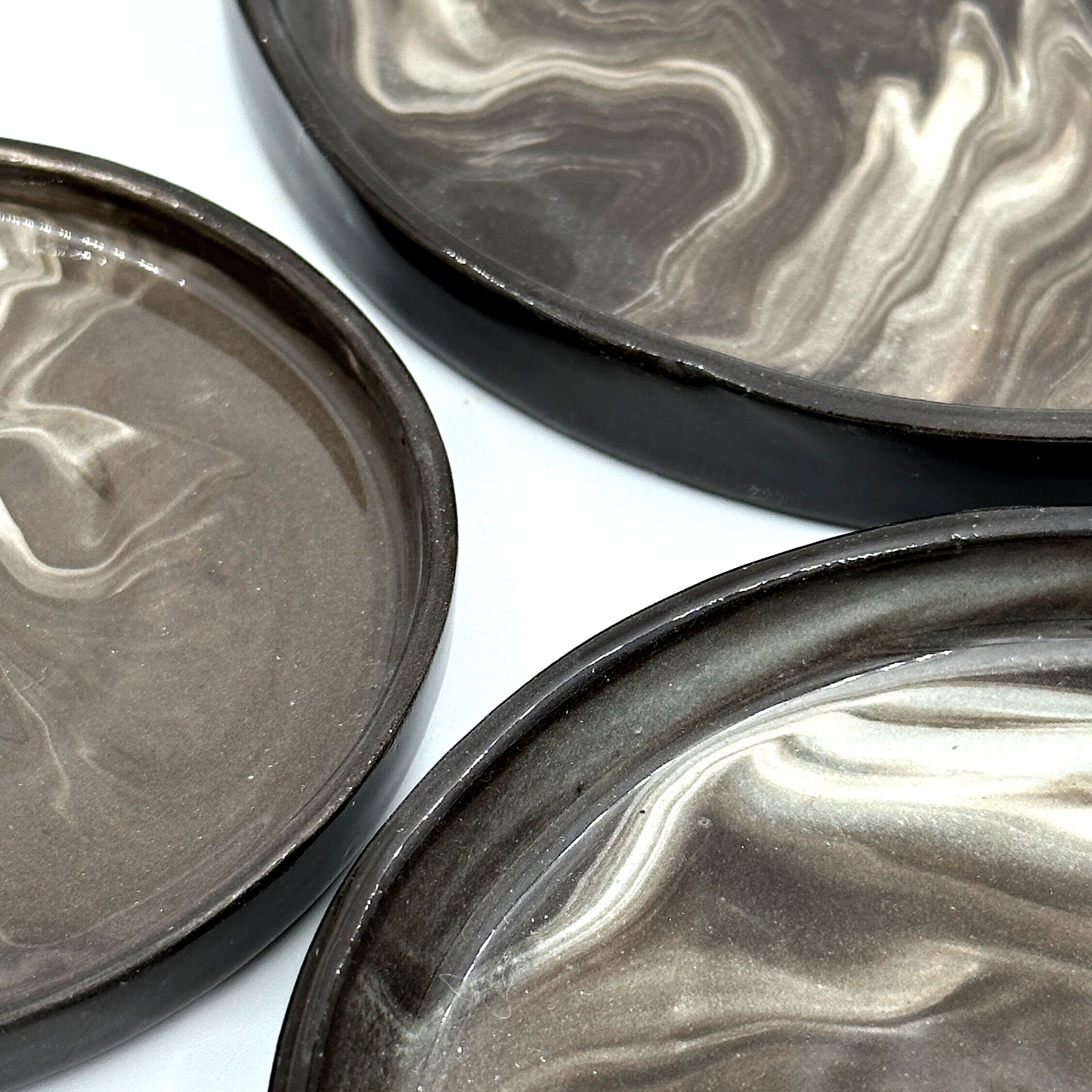 3 Pc Stoneware Serving Plate Set With Black and White Accents, Modern