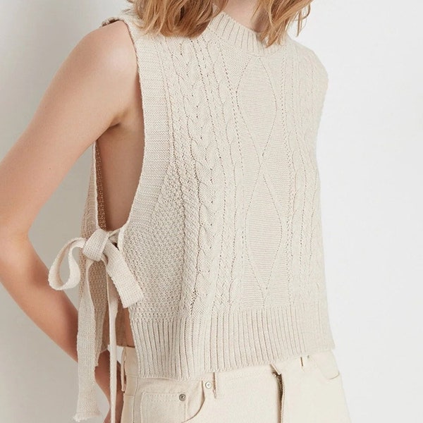 Pull gilet, haut court en tricot sans manches à nouer sur le côté, pull femme ample au crochet, débardeur fait main \ cadeau pour elle \ Saint-Valentin