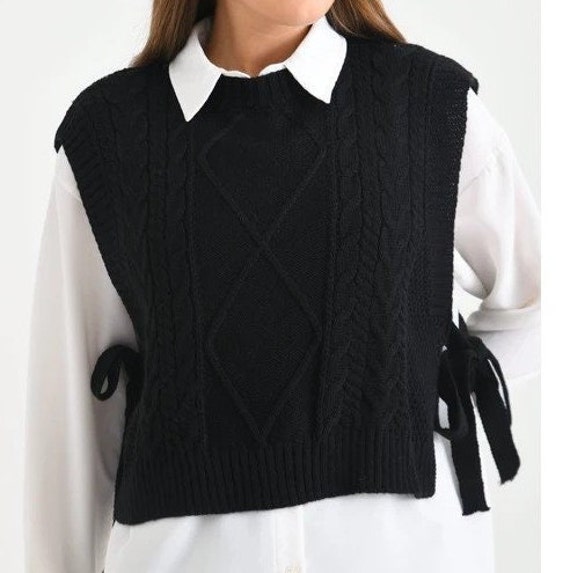 Black sweater tank top hotsell