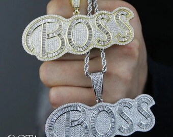 Colgante de letra personalizado con moissanita y acabado helado / Plata de ley 925