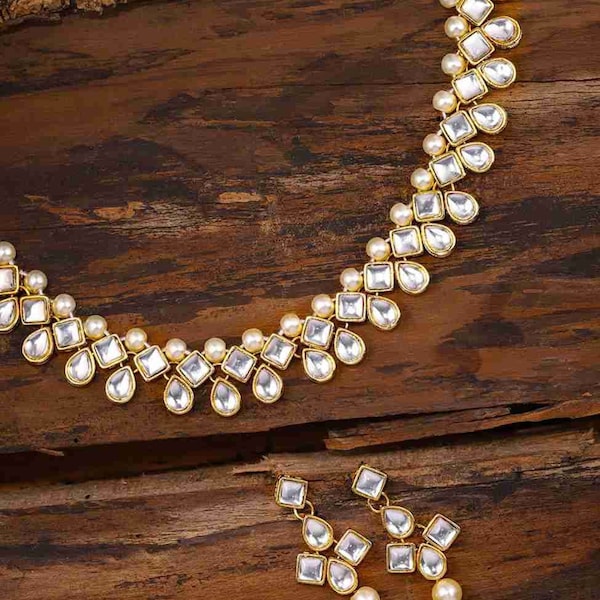 Indian Jewelry/Gold Tone Traditional Kundan/ Pearls Necklace Set/causal wear/party wear/wedding jewelry/Nepali Jewelry
