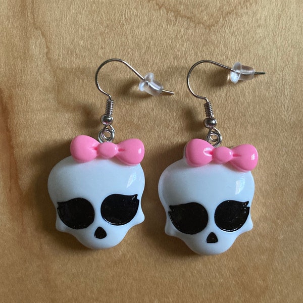 Monster High Earrings Skull Bow Pink White Black Mattel Cute Halloween