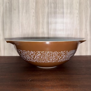 Pyrex Woodland Cinderella Mixing Bowl (444 4qt)
