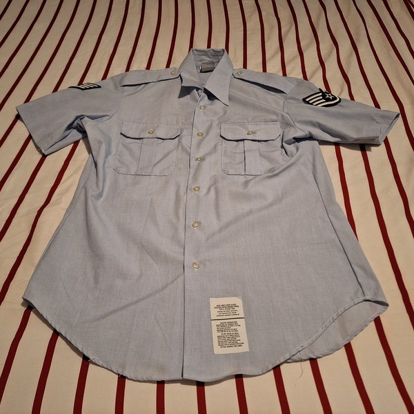 US Air Force Mans Short Sleeve Polyester-Cotton (Durable Press) AF Blue 1550 Type II Shirt Used