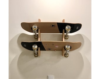 Muurrek voor 2 skateboards, skateboardhanger, steun, standaard voor meerdere skateboards, rek voor skaters, houten standaard, cadeau voor skaters