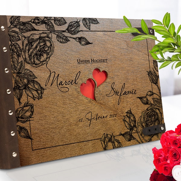 Personalisiertes Fotoalbum als Hochzeitsgeschenk oder als Andenken an eigene Hochzeit - Zwei Herzen Design mit Lederbindung Dunkel