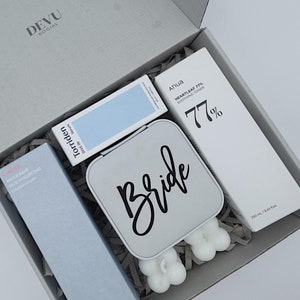 Bridal Box, Gift for Bride, Bridal Shower Gift, Bridesmaid Proposal Box, Bride Gift, Bride Box, Personalized Gift Box, Gift For The Bride
