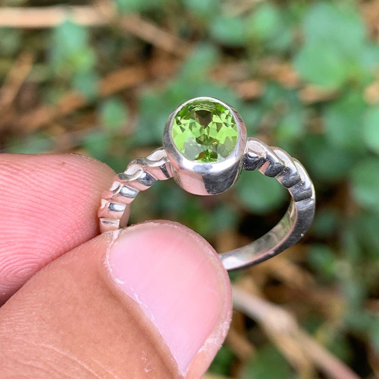 Schema Di Cristallo Di Cristalli Di Forma Viola Mistica Antenna Di