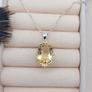 Golden Citrine Oval Pendant-November Birthstone Gift-Yellow Gemstone Pendant-Protective Citrine Necklace-Golden Drops Jewelry-Gift For Her