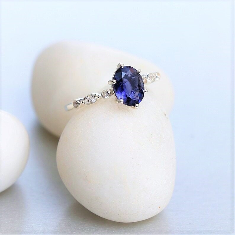Echter Lolit Quarz Edelstein Ring-Ovaler facettierter Lolit Quarz Ring-Blauer Quarz Ring-Einzigartiger Cluster Solitär Ring-Handgefertigter Ring für Begabte