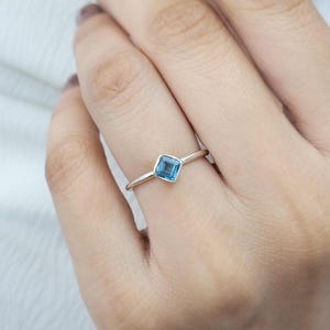 Natural Blue Topaz Square Ring, Dainty Silver Ring, Minimalist Gemstone Ring, Stackable Ring