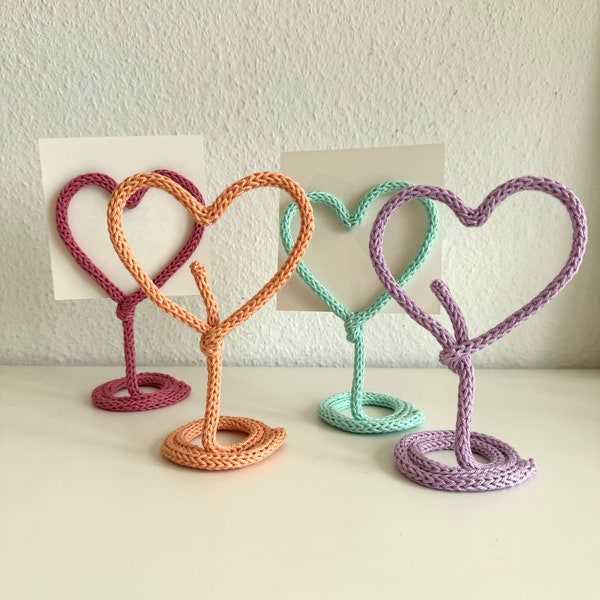 Picture frame heart | Heart-shaped photo stand