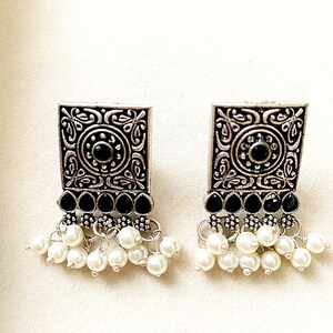 Square jhumka deals
