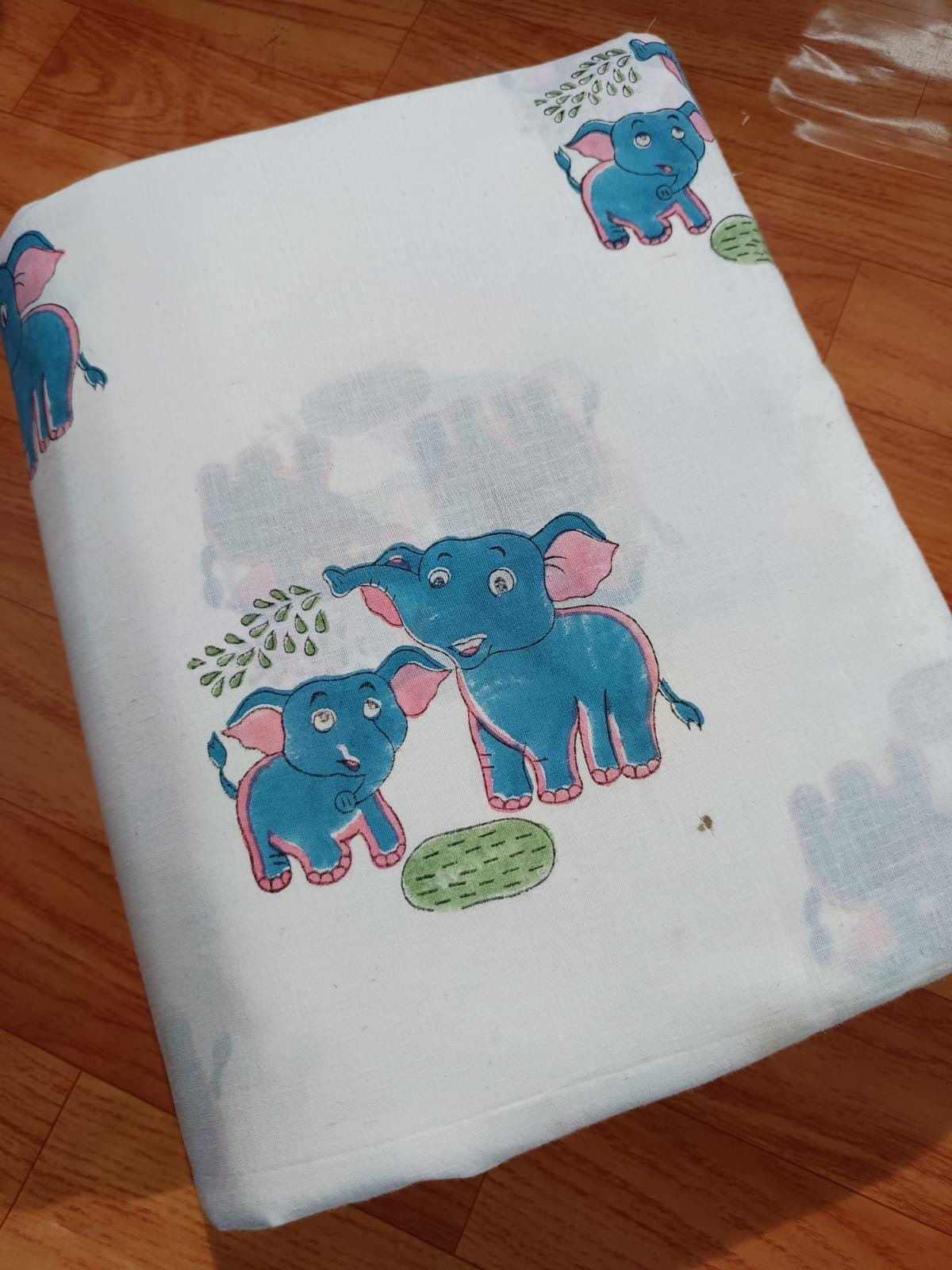 Elefant-Hand-Block-Druck-Baumwollstoff: Florales Quilten, Kleider machen