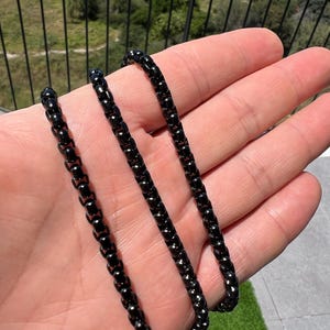 5mm. Men&#39;s Chain Bracelet in Black-Colored Stainless Steel. Made with hypoallergenic materials.