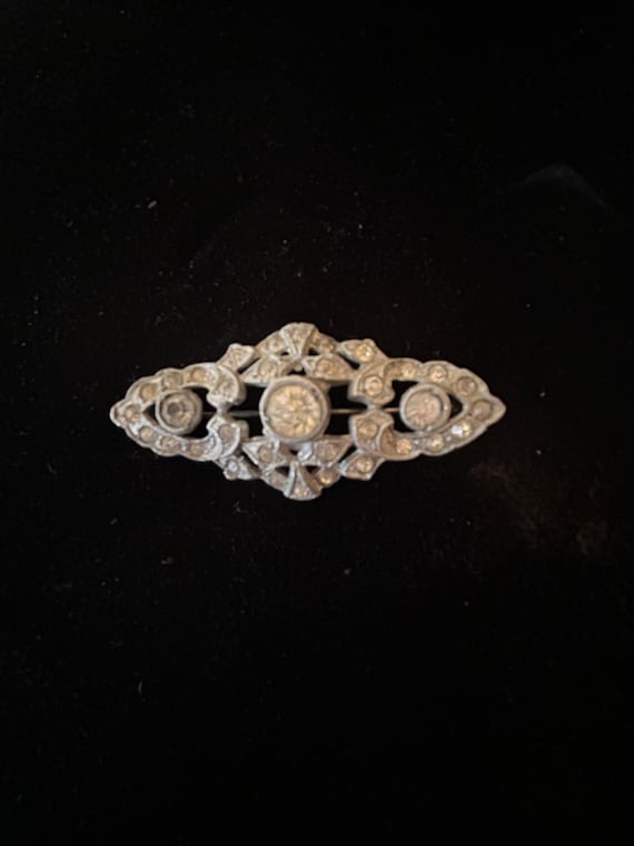 Art deco rhinestone pin