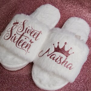 Sweet Sixteen Hausschuhe | Glitzer in verschiedenen Farben erhältlich Personalisiert frei, Quinceanera Geschenk,