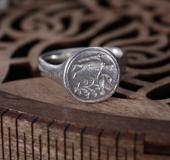 Traveler Ring Engraved Ancient Signet Ring Authen… - image 9