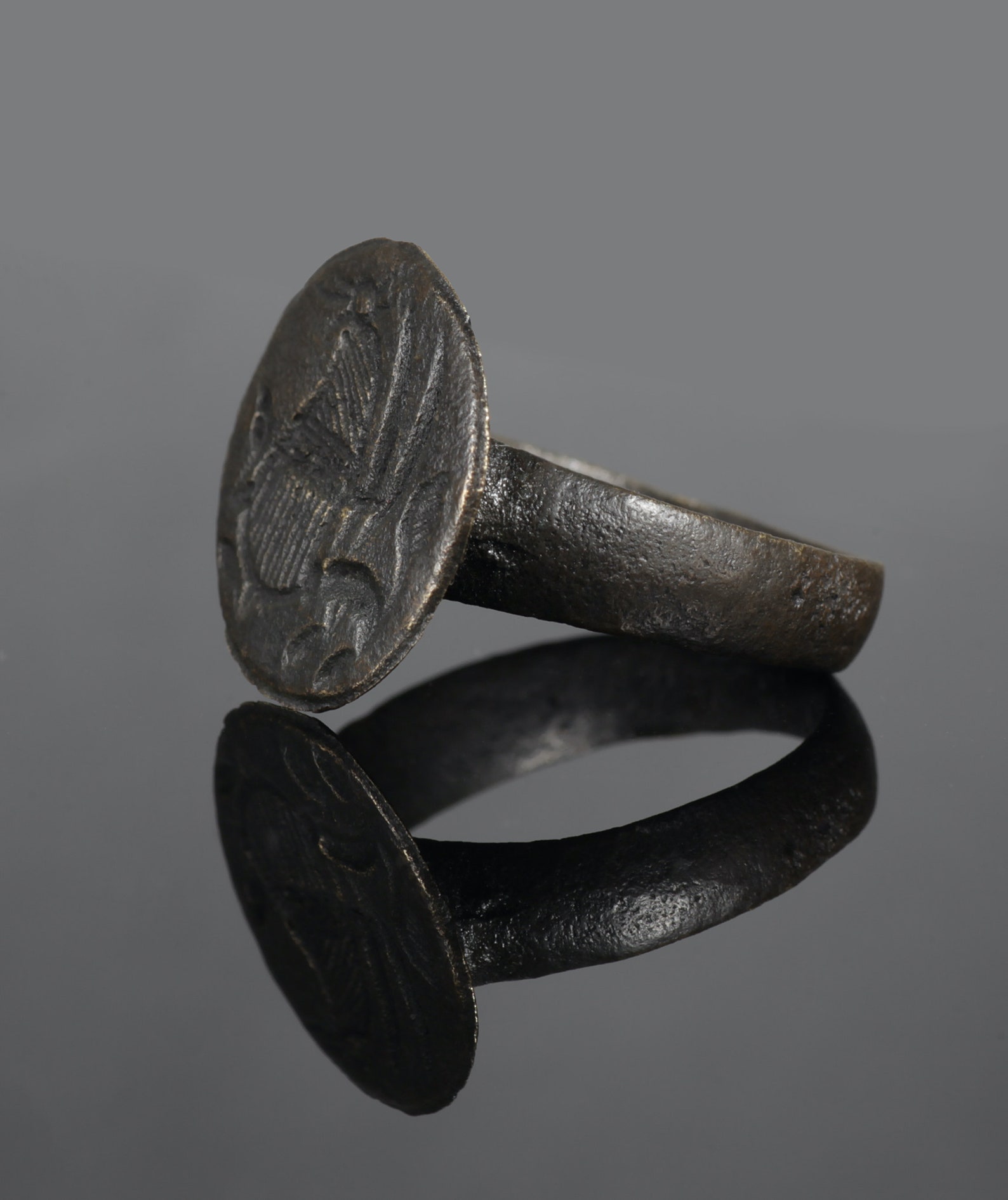 Engraved Bronze Medieval Ring | Flying Beast Artifact, 1400-1600s - Etsy