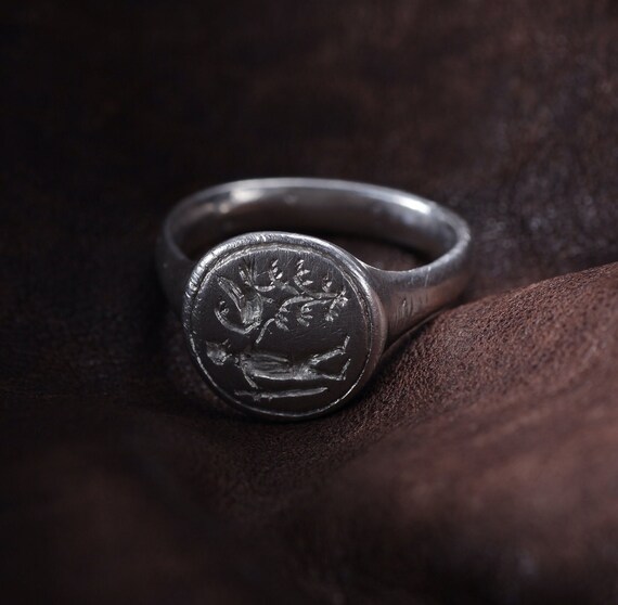 Traveler Ring Engraved Ancient Signet Ring Authen… - image 4