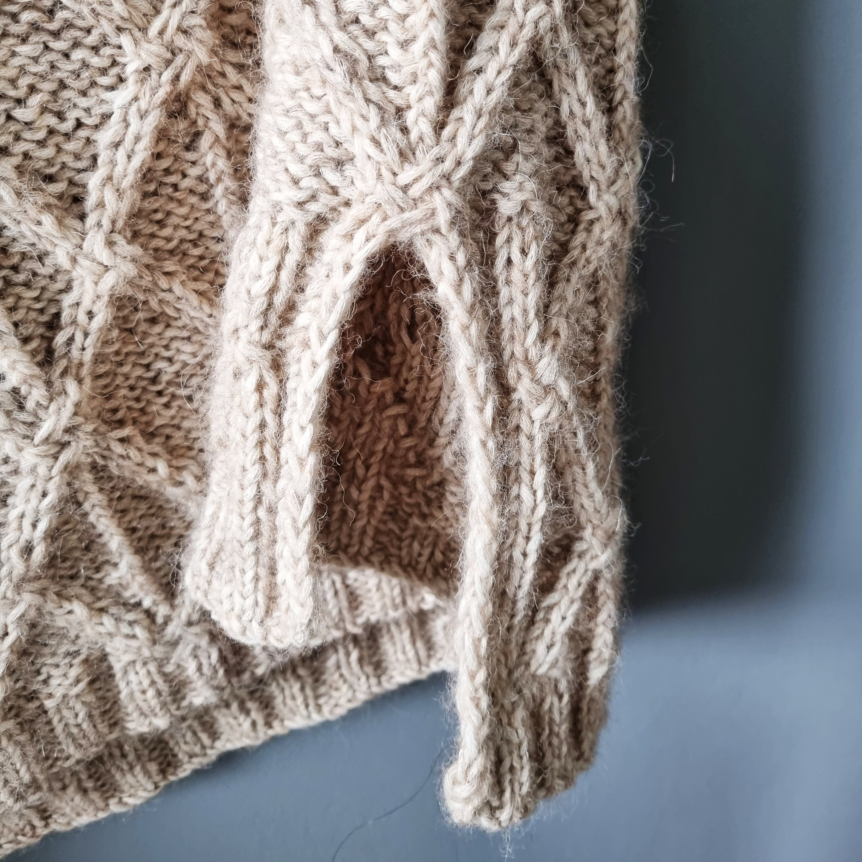 Graphic Sweater, Knitting Pattern for Graphic Sweater - Etsy