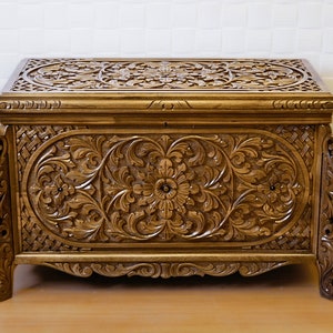 Large Handcrafted Walnut Trunk Furniture, Antique Dowry Chest Wedding Gift, Vintage Style Decorative Trunk,Memory Chest  Housewarming Gift