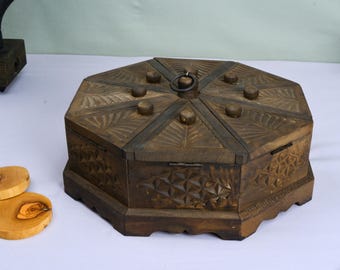 Hand-Carved Pine Jewelry Box – Rustic Star Organizer, Keepsake Storage