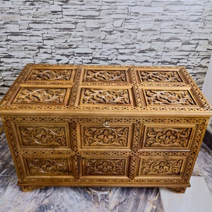 Hand Carved Walnut Wood Trunk, Large Decorative Coffee Table, Cedar Chest, High-Quality Handcrafted, Rustic Trunk