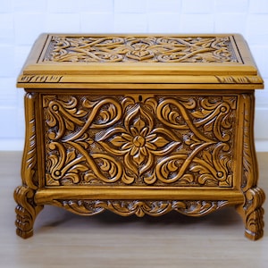 Hand-Carved Walnut Wood Trunk – Mid Century Style, Vintage Coffee Table, Ideal Wedding & Housewarming Gift